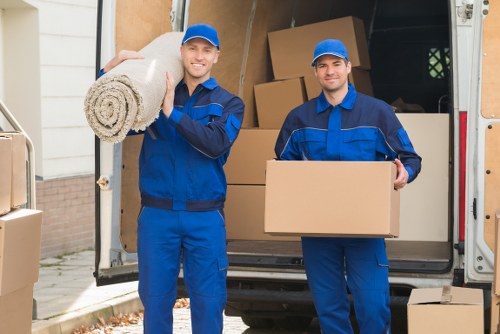 Moving van service for homes in Osidge with local loading support