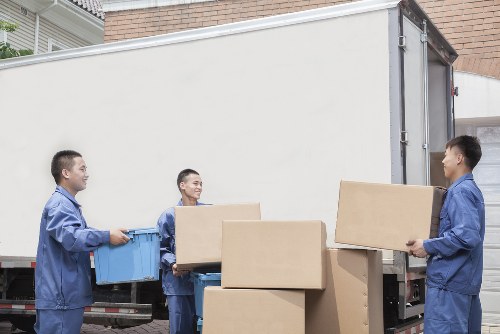 House movers preparing a local home relocation in Osidge