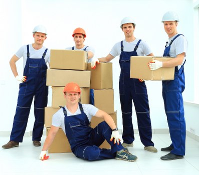 Local moving help for residential and commercial customers in Osidge